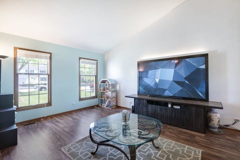 Tiny photo for 1069 Waterford Road, Bartlett, IL 60103 (MLS # 12650310)