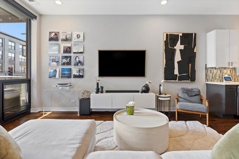 Tiny photo for 2503 N Milwaukee Avenue #2N, Chicago, IL 60647 (MLS # 12595774)