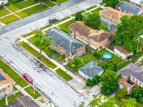 Tiny photo for 119 E 146TH Street, Riverdale, IL 60827 (MLS # 12428502)