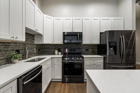 Tiny photo for 2867 W Palmer Street #G, Chicago, IL 60647 (MLS # 12639555)