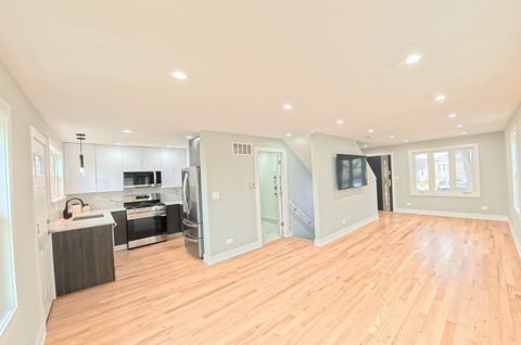 Tiny photo for 3929 N Oleander Avenue, Chicago, IL 60634 (MLS # 12592824)