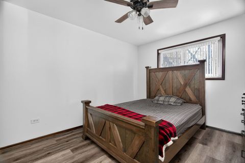 Tiny photo for 16488 Barton Lane, Oak Forest, IL 60452 (MLS # 12573120)