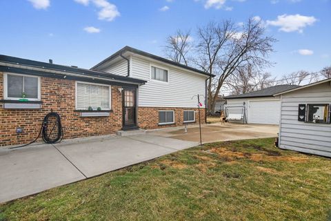 Tiny photo for 16488 Barton Lane, Oak Forest, IL 60452 (MLS # 12573120)