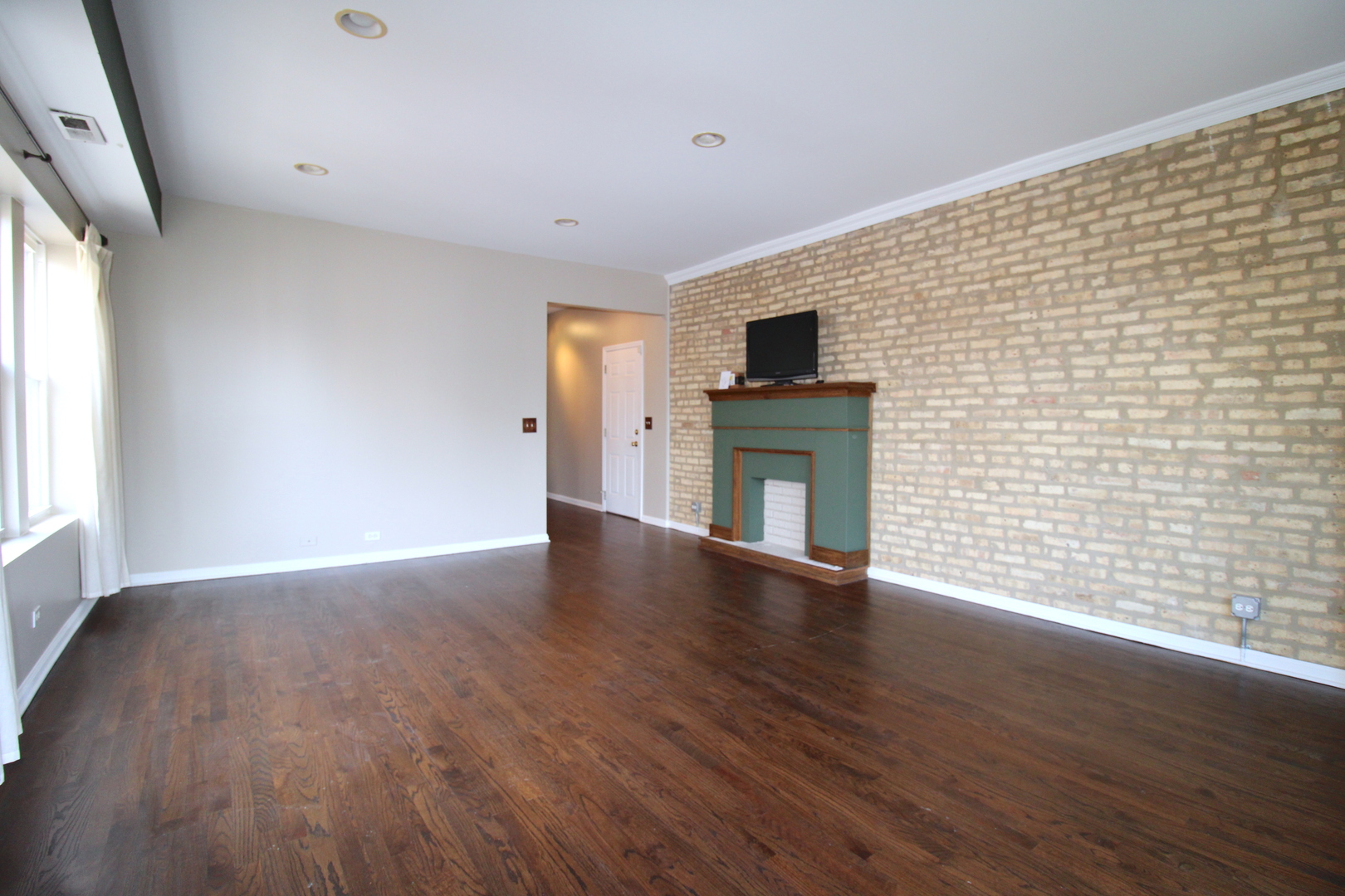 1517 W Jonquil Terrace G3