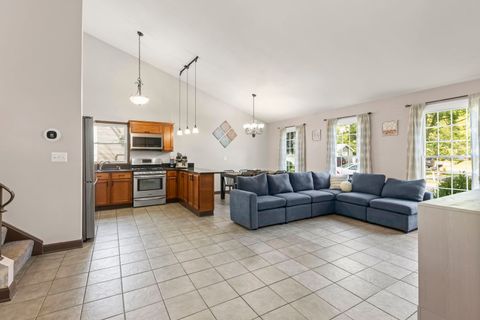 Tiny photo for 109 Arrowhead Lane, Bolingbrook, IL 60440 (MLS # 12465498)