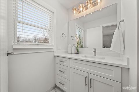 Tiny photo for 704 Plainfield Road, Downers Grove, IL 60516 (MLS # 12523195)