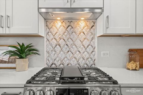 Tiny photo for 704 Plainfield Road, Downers Grove, IL 60516 (MLS # 12523195)