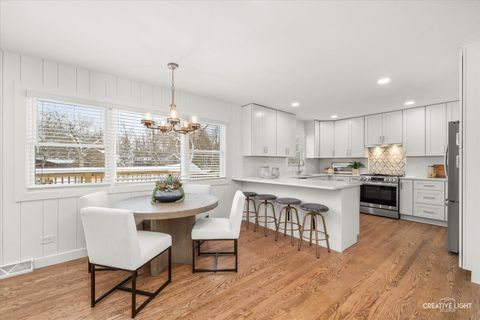 Tiny photo for 704 Plainfield Road, Downers Grove, IL 60516 (MLS # 12523195)