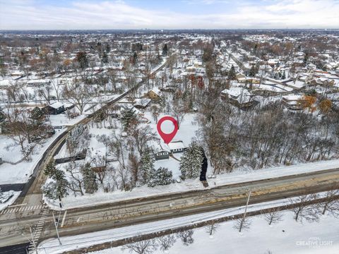 Tiny photo for 704 Plainfield Road, Downers Grove, IL 60516 (MLS # 12523195)