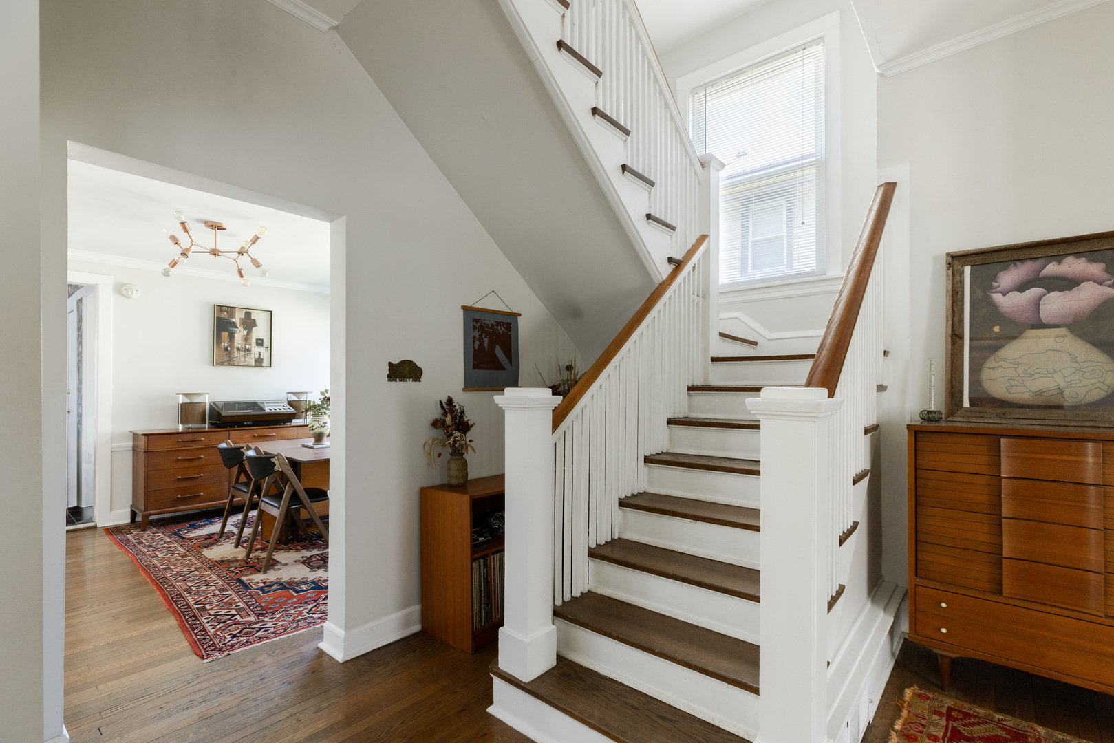 124 N Mayfield Avenue