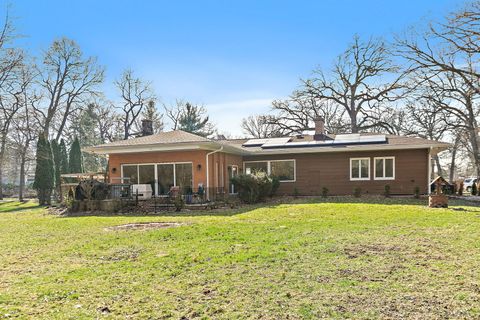 Tiny photo for 435 Forest Trail, Oak Brook, IL 60523 (MLS # 12597524)