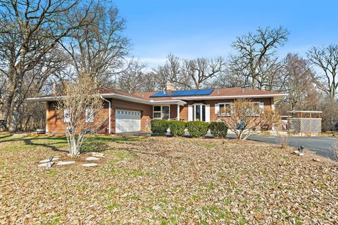 Tiny photo for 435 Forest Trail, Oak Brook, IL 60523 (MLS # 12597524)