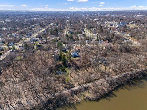 Tiny photo for 362 1/2 River Bluff Road, Elgin, IL 60120 (MLS # 12611531)