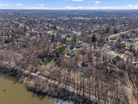 Tiny photo for 362 1/2 River Bluff Road, Elgin, IL 60120 (MLS # 12611531)