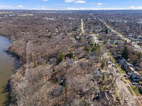 Tiny photo for 362 1/2 River Bluff Road, Elgin, IL 60120 (MLS # 12611531)