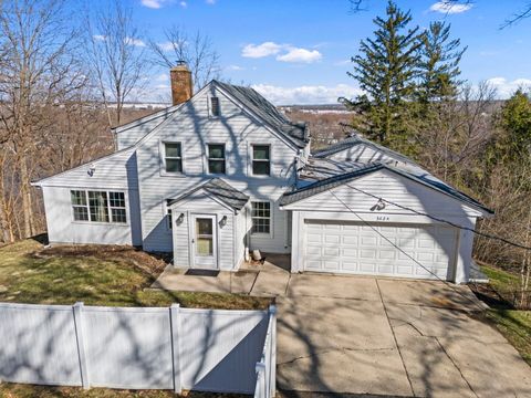 Tiny photo for 362 1/2 River Bluff Road, Elgin, IL 60120 (MLS # 12611531)