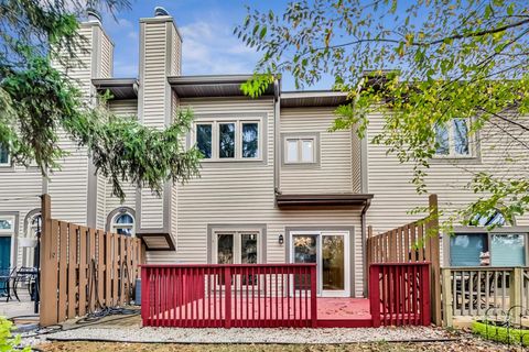 A home in Mount Prospect