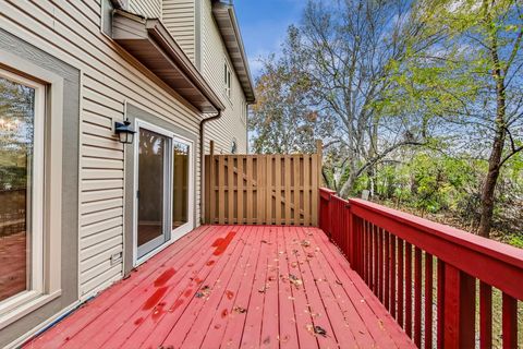 A home in Mount Prospect