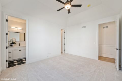 Tiny photo for Willowbrook, IL 60527 (MLS # 12544175)