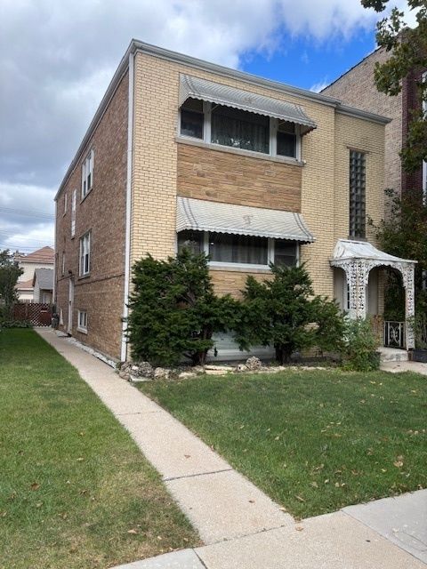 5354 W Montrose Avenue Chicago IL 60641