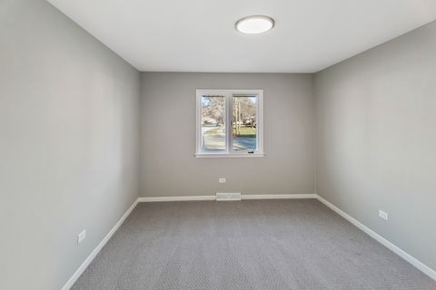Tiny photo for 17001 Kimbark Avenue, South Holland, IL 60473 (MLS # 12640541)