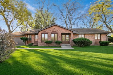 Photo of 17001 Kimbark Avenue, South Holland, IL 60473 (MLS # 12640541)