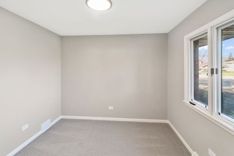 Tiny photo for 17001 Kimbark Avenue, South Holland, IL 60473 (MLS # 12640541)