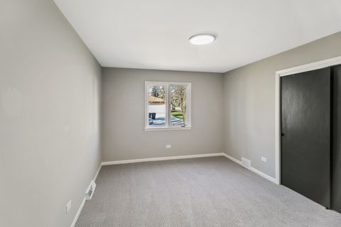 Tiny photo for 17001 Kimbark Avenue, South Holland, IL 60473 (MLS # 12640541)