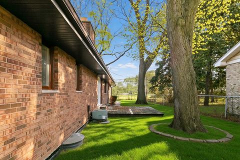 Tiny photo for 17001 Kimbark Avenue, South Holland, IL 60473 (MLS # 12640541)