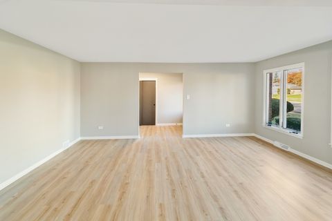 Tiny photo for 17001 Kimbark Avenue, South Holland, IL 60473 (MLS # 12640541)