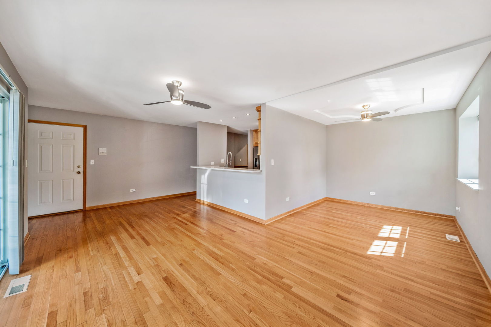 800 Madison Street 1A