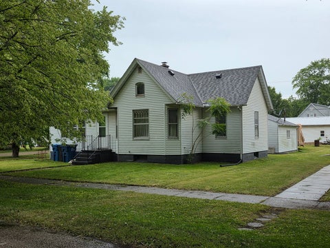 Photo of 102 N Central Avenue, Ladd, IL 61329 (MLS # 12674117)