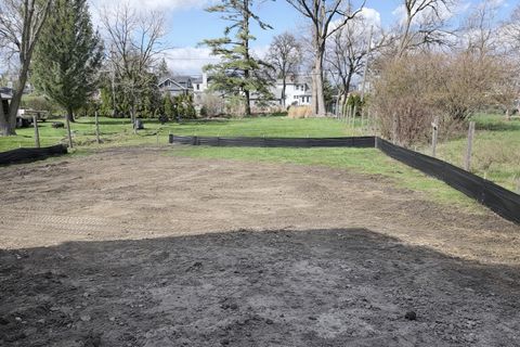 Tiny photo for 183 E Grantley Avenue, Elmhurst, IL 60126 (MLS # 12447392)