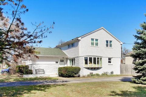 339 N Emroy Avenue Elmhurst IL 60126