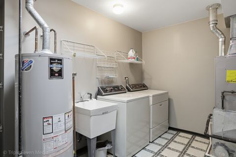 Tiny photo for 7354 W Palos Avenue, Palos Heights, IL 60463 (MLS # 12589618)