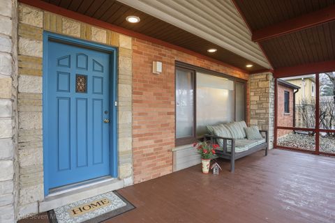 Tiny photo for 7354 W Palos Avenue, Palos Heights, IL 60463 (MLS # 12589618)