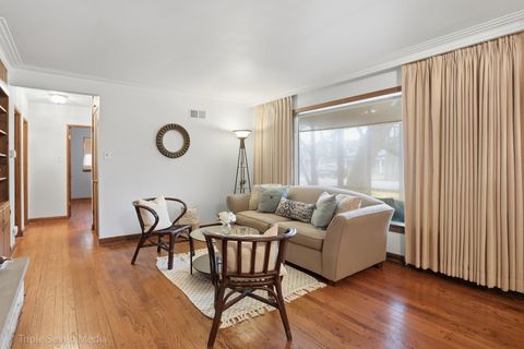 Tiny photo for 7354 W Palos Avenue, Palos Heights, IL 60463 (MLS # 12589618)