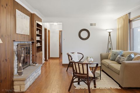 Tiny photo for 7354 W Palos Avenue, Palos Heights, IL 60463 (MLS # 12589618)