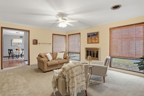 Tiny photo for 7354 W Palos Avenue, Palos Heights, IL 60463 (MLS # 12589618)