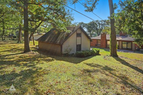 Tiny photo for 7354 W Palos Avenue, Palos Heights, IL 60463 (MLS # 12589618)