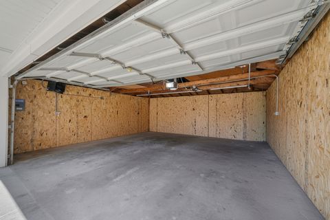 Tiny photo for 12832 S Manistee Avenue, Chicago, IL 60633 (MLS # 12493581)