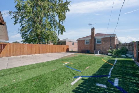 Tiny photo for 12832 S Manistee Avenue, Chicago, IL 60633 (MLS # 12493581)