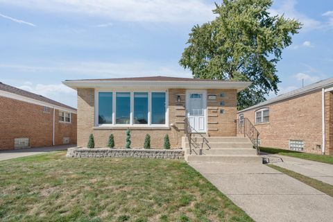 Photo of 12832 S Manistee Avenue, Chicago, IL 60633 (MLS # 12493581)