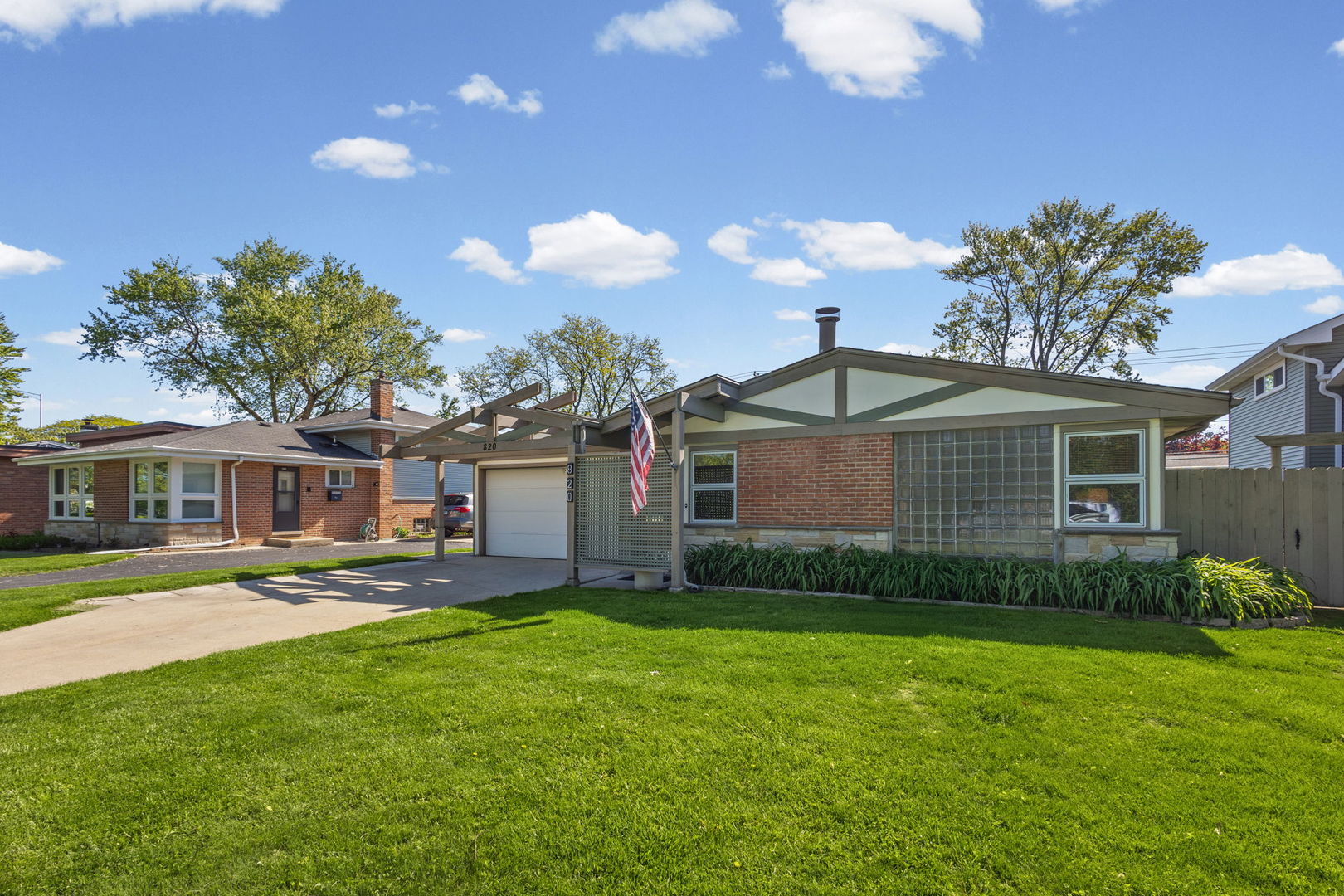 820 Lawler Avenue