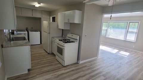 Tiny photo for 107 Georgine Street, Crystal Lake, IL 60014 (MLS # 12368540)