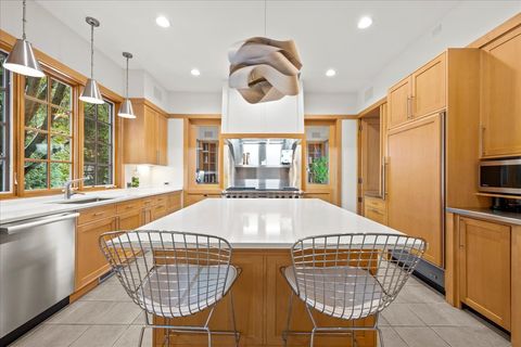 Tiny photo for 4 Indian Hill Road, Winnetka, IL 60093 (MLS # 12549096)