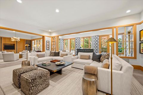 Tiny photo for 4 Indian Hill Road, Winnetka, IL 60093 (MLS # 12549096)