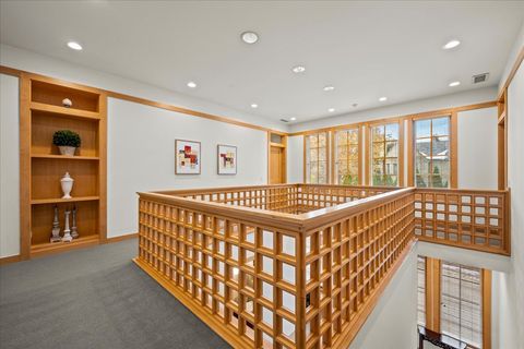 Tiny photo for 4 Indian Hill Road, Winnetka, IL 60093 (MLS # 12549096)