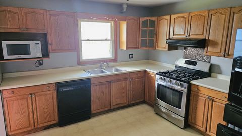 Tiny photo for 903 W 10th Street, Belvidere, IL 61008 (MLS # 12632420)