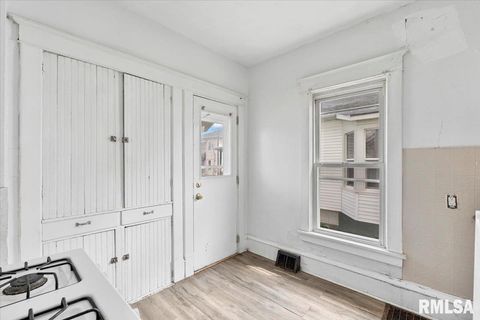 Tiny photo for 2621 5 1/2 Avenue, Rock Island, IL 61201 (MLS # 12573462)